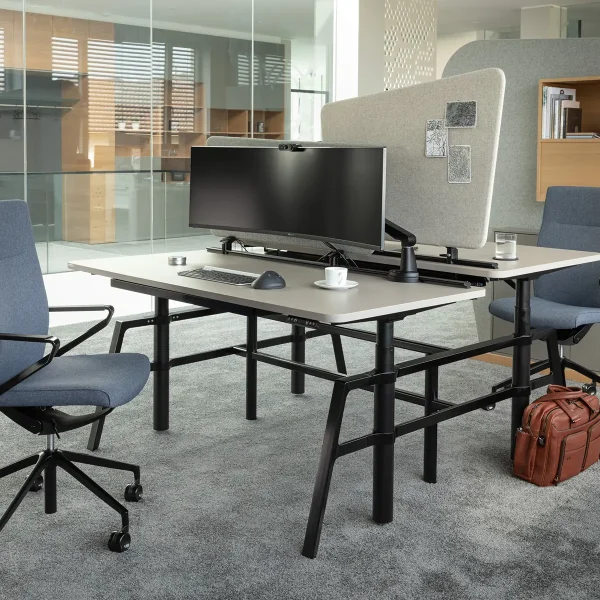 Wiesner-Hager_delv_Drehstuhl